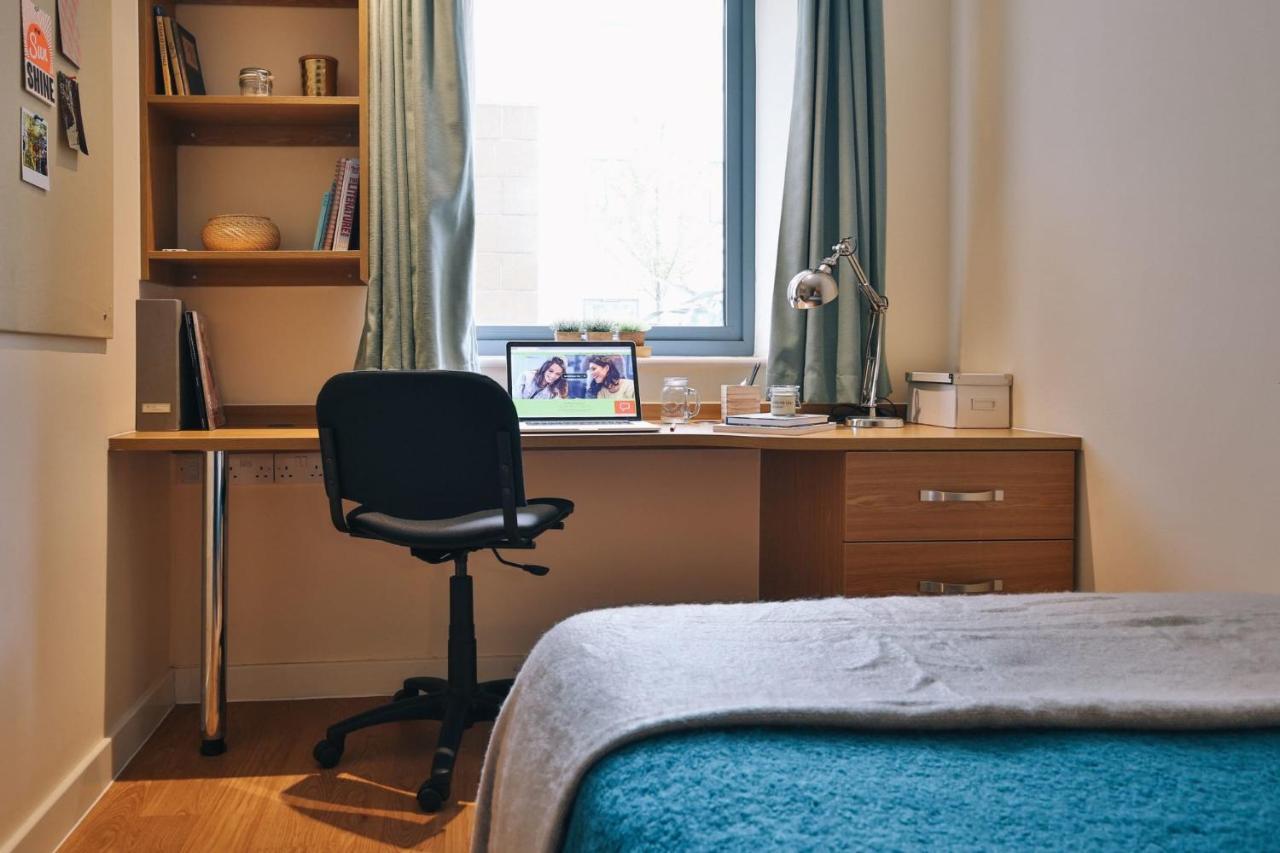 Iq Dorchester House In Борнмут Экстерьер фото